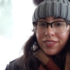 Meet your Posher, Adriana